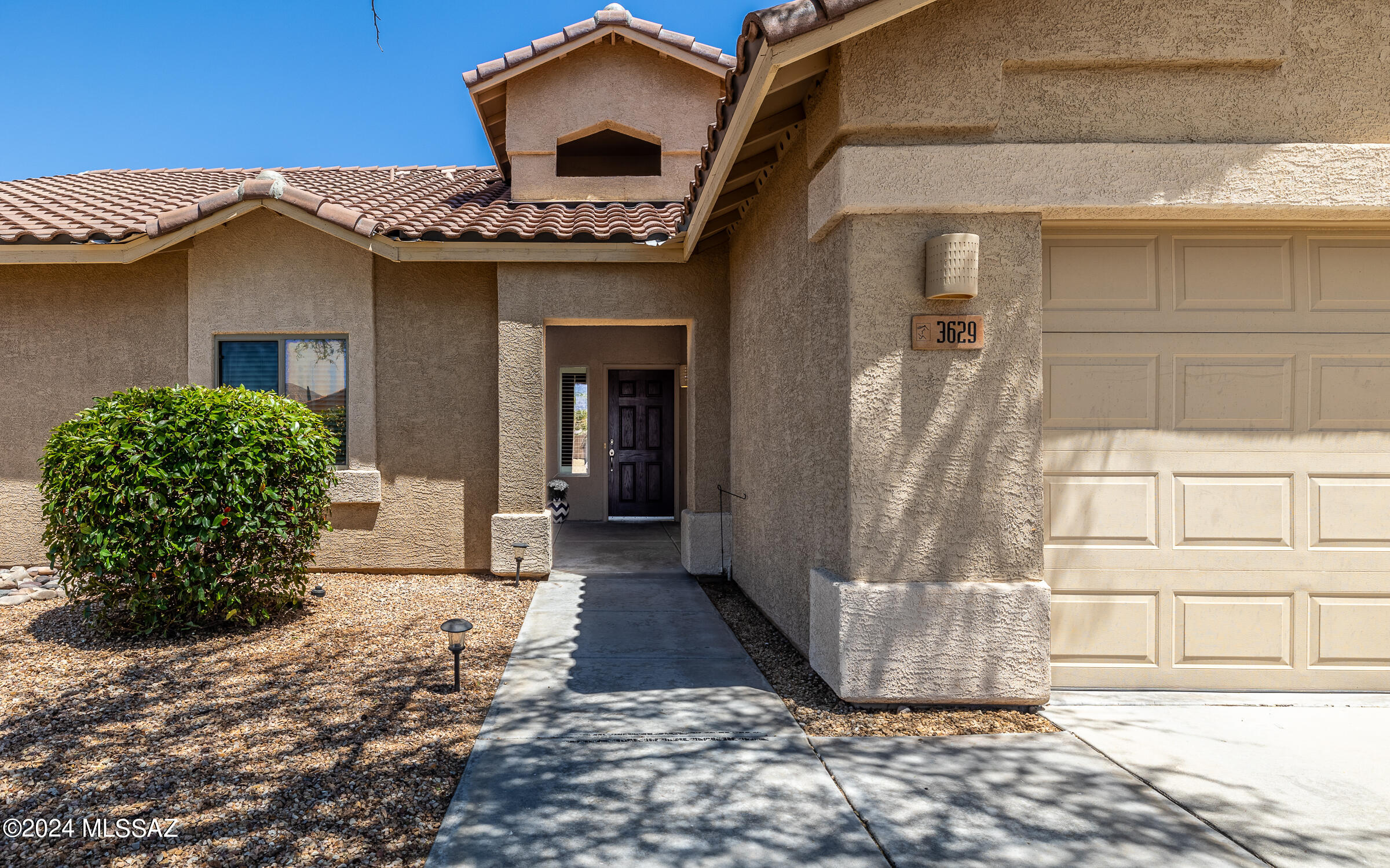 3629 East Fjord Pony Road Tucson, AZ 85739 - Photo 2 of 36