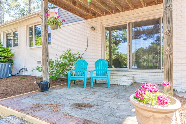 $2,600 | 3432 Niagara Carthage Road, Whispering Pines, NC 28327