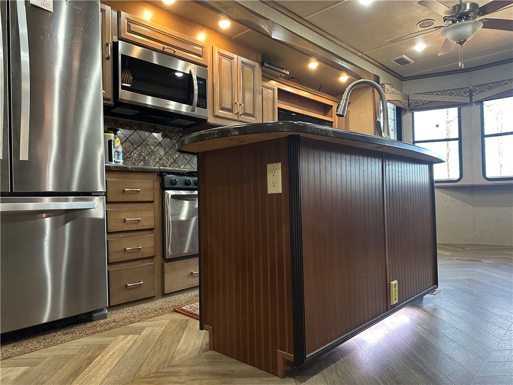 608 Loop Circle Westminster, SC 29693 - Photo 20 of 49