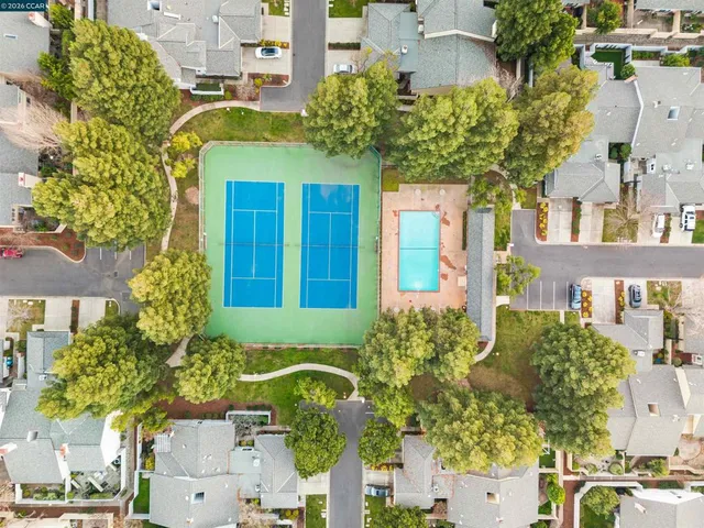 $939,000 | 582-582 La Corso Drive, Walnut Creek, CA 94598