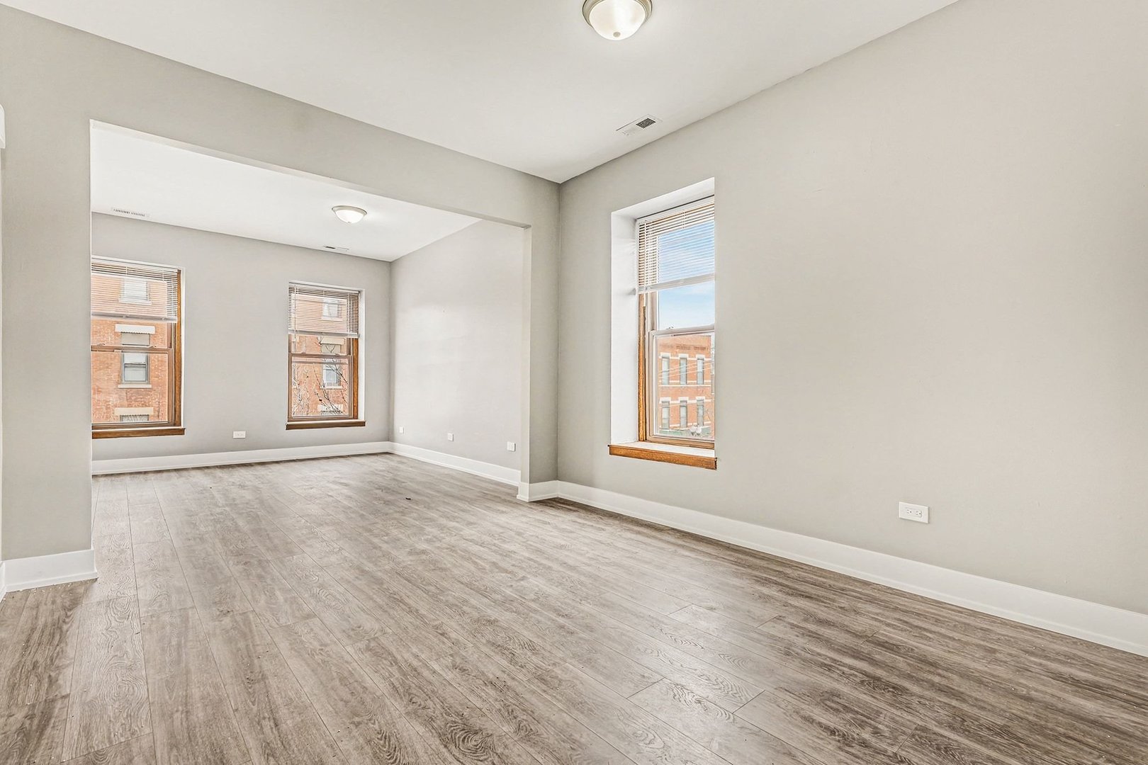 1503 West Taylor Street, Unit 3 Chicago, IL 60607 - Photo 3 of 15