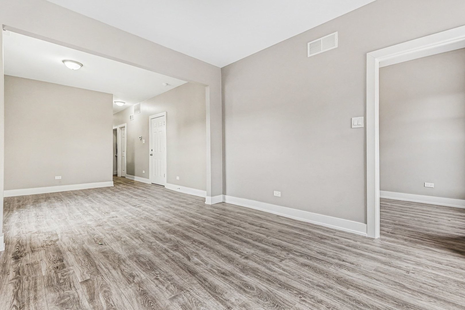 1503 West Taylor Street, Unit 3 Chicago, IL 60607 - Photo 4 of 15