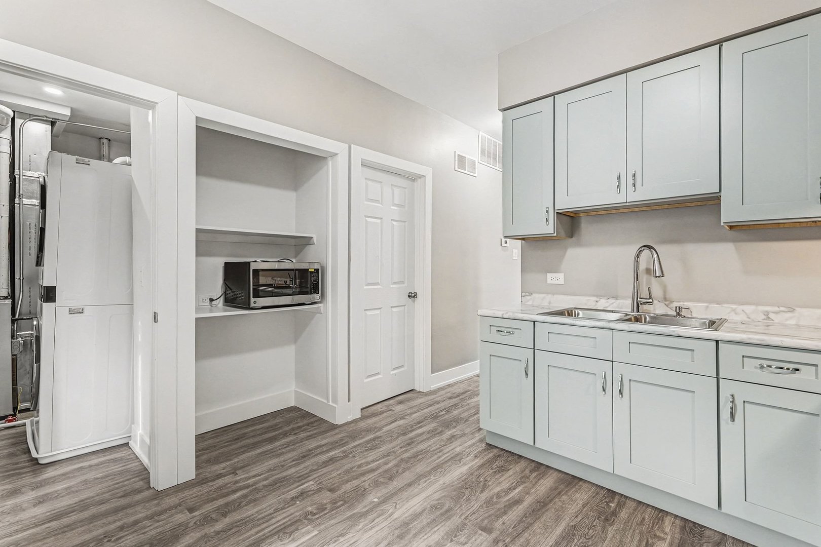 1503 West Taylor Street, Unit 3 Chicago, IL 60607 - Photo 7 of 15