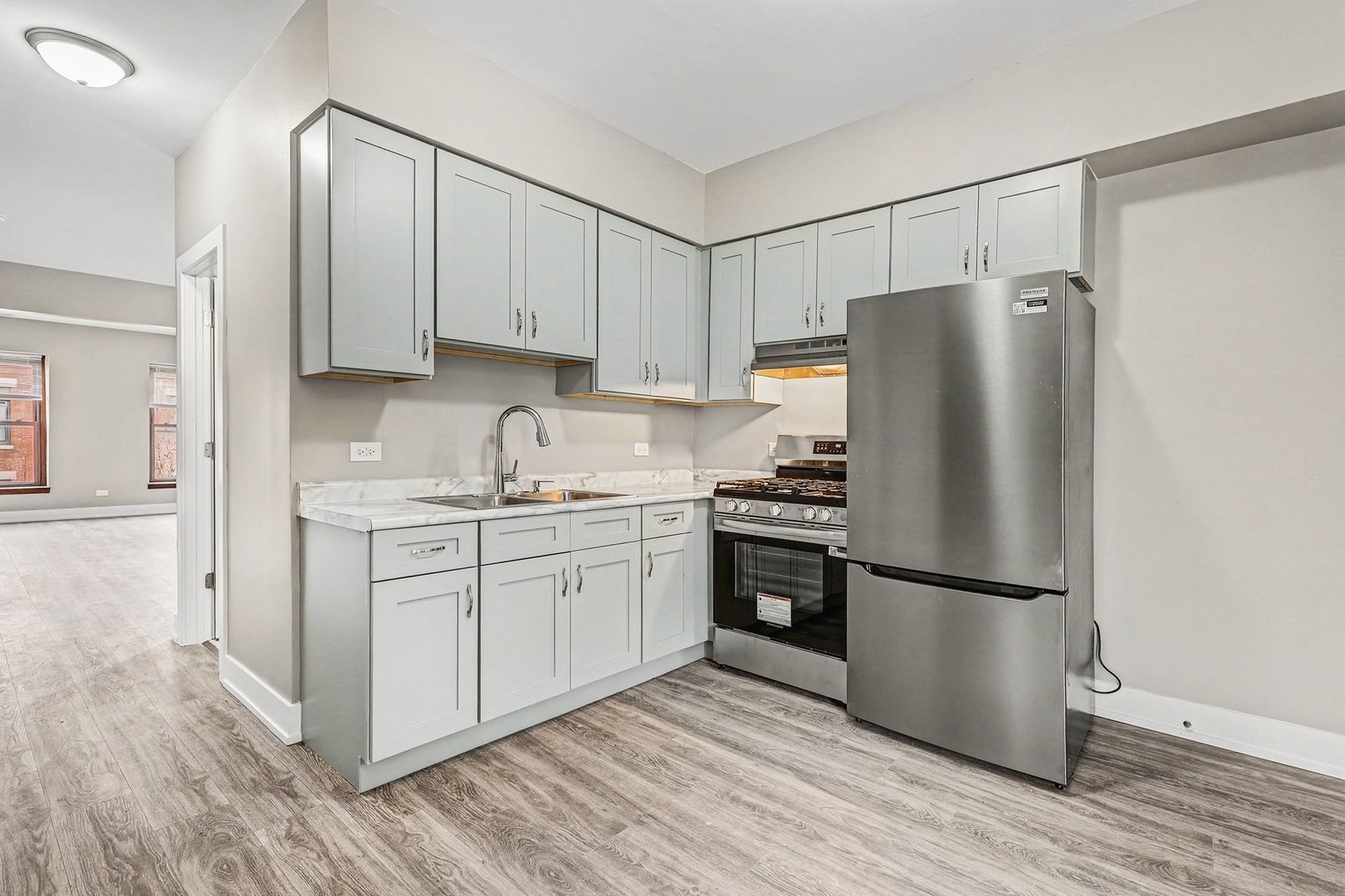 1503 West Taylor Street, Unit 3 Chicago, IL 60607 - Photo 8 of 15