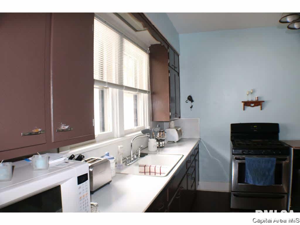 2113 North 17th Street Springfield, IL 62702 - Photo 12 of 20
