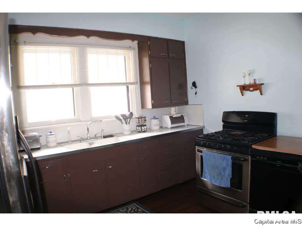 2113 North 17th Street Springfield, IL 62702 - Photo 13 of 20