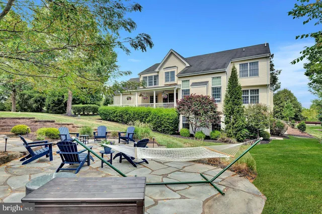 $950,000 | 11 Williamson Lane, Lambertville, NJ 08530
