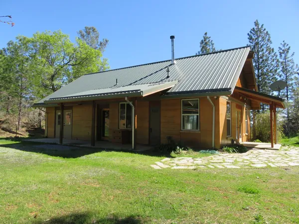 $485,000 | 201 Sierra Madre Road, Rail Road Flat, CA 95248