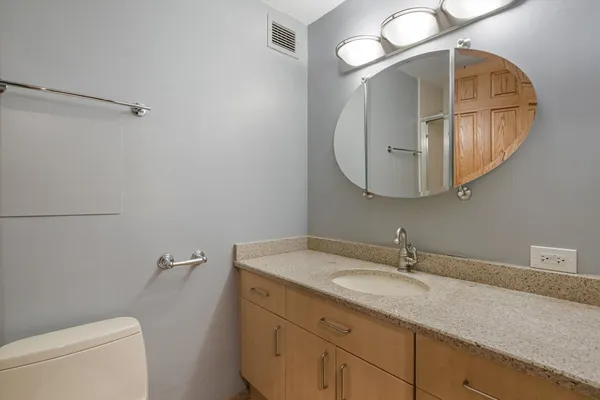 $2,300 | 233 East Erie Street, Unit 1610, Chicago, IL 60611