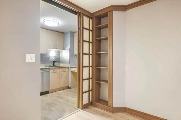 $2,300 | 233 East Erie Street, Unit 1610, Chicago, IL 60611