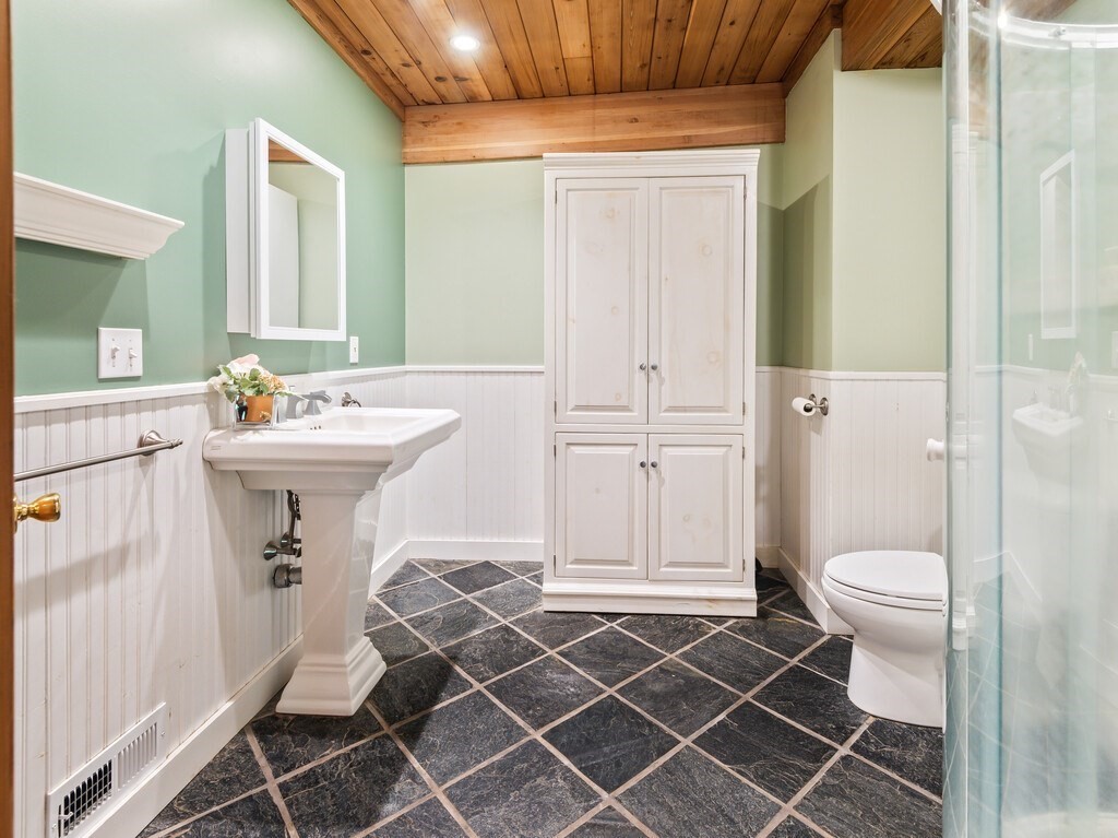 50 Little Rest Road Brimfield, MA 01010 - Photo 15 of 42