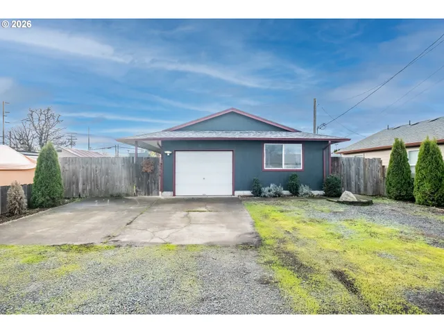 $350,000 | 1940 17th Avenue Southeast, Albany, OR 97322