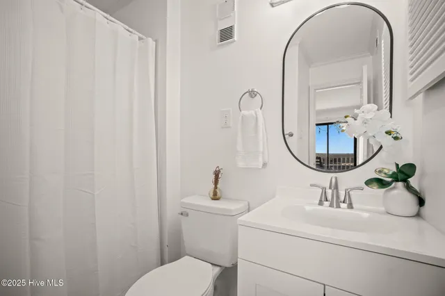 $524,999 | 10300 Coast Guard Road, Unit C103 POINT EMERALD VILLAS, Emerald Isle, NC 28594