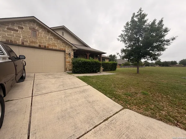 $2,250 | 8527 Winchester Way, San Antonio, TX 78254