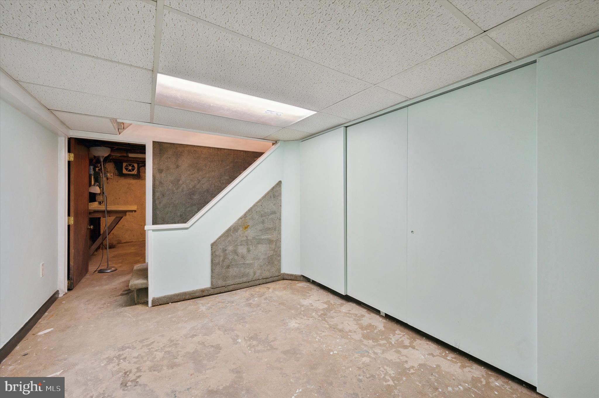913 Tasker Street Philadelphia, PA 19148 - Photo 18 of 22 a view of an empty room