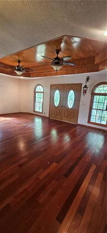 $315,000 | 817 Elmwood Lane, Pittsburg, KS 66762