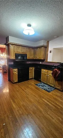 $315,000 | 817 Elmwood Lane, Pittsburg, KS 66762