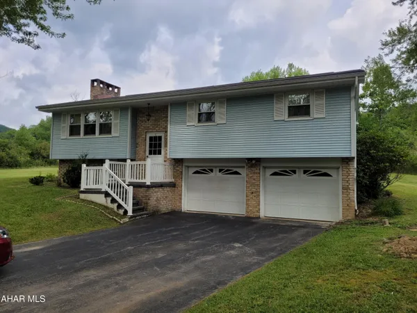 $250,000 | 193 T-488, Altoona, PA 16601