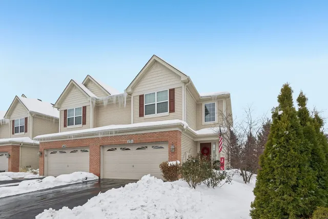 $399,000 | 171 Birch Lane, St. Charles, IL 60175
