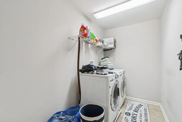 $399,000 | 171 Birch Lane, St. Charles, IL 60175