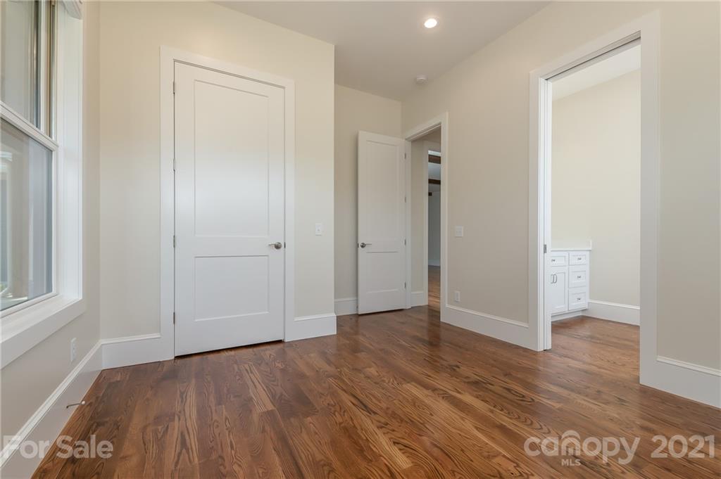 932 Mapleton Lane, Unit 13 Tryon, NC 28782 - Photo 34 of 44 Gallery Image 34