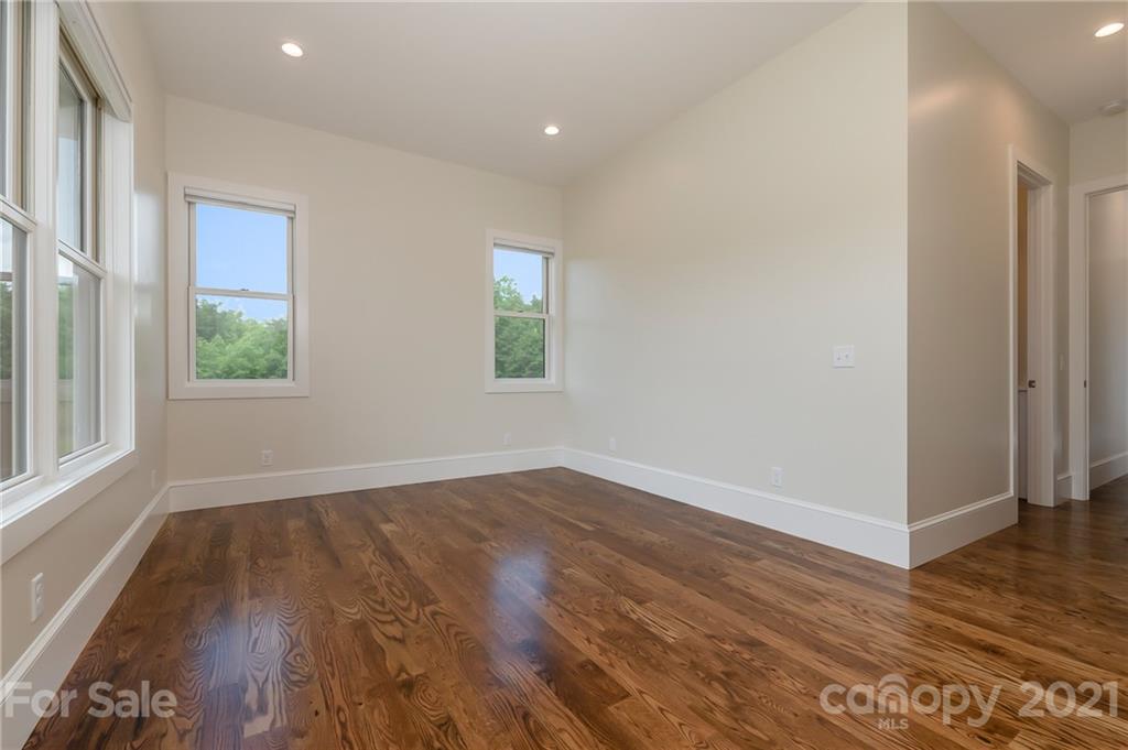 932 Mapleton Lane, Unit 13 Tryon, NC 28782 - Photo 38 of 44 Gallery Image 38