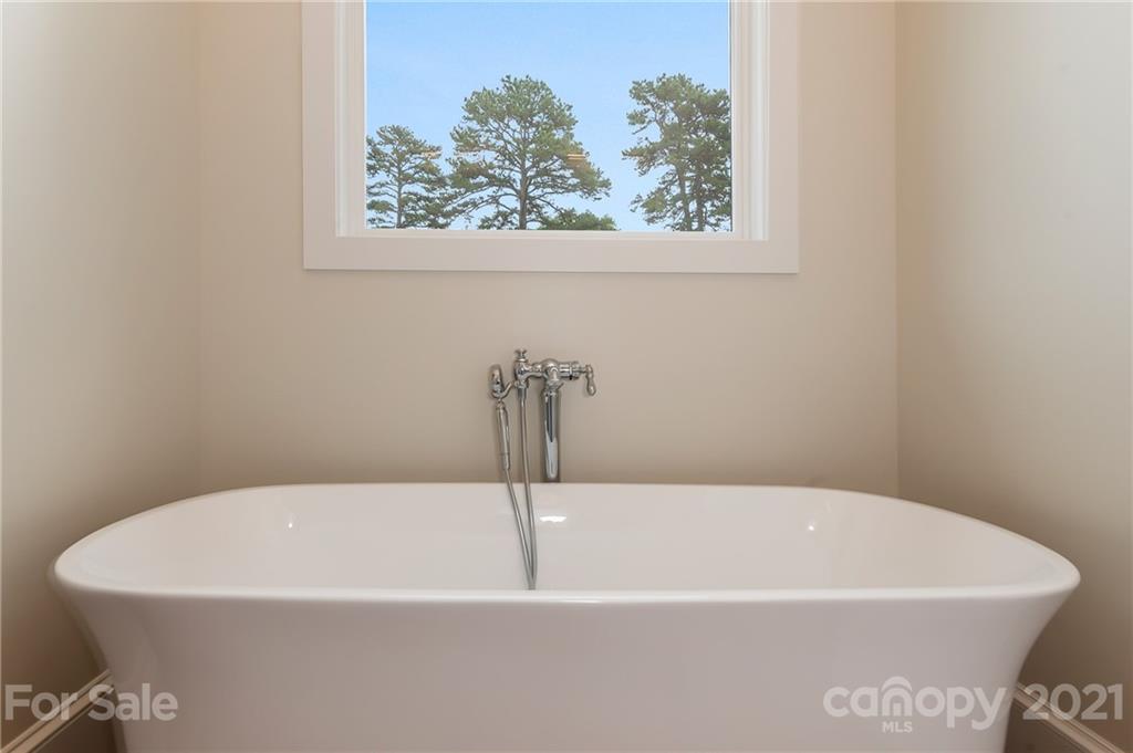 932 Mapleton Lane, Unit 13 Tryon, NC 28782 - Photo 8 of 44 Gallery Image 8