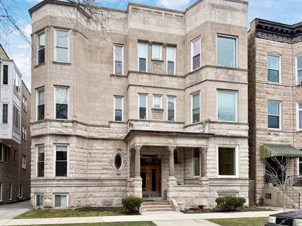 $895,000 | 626 West Buckingham Place, Unit 1E, Chicago, IL 60657