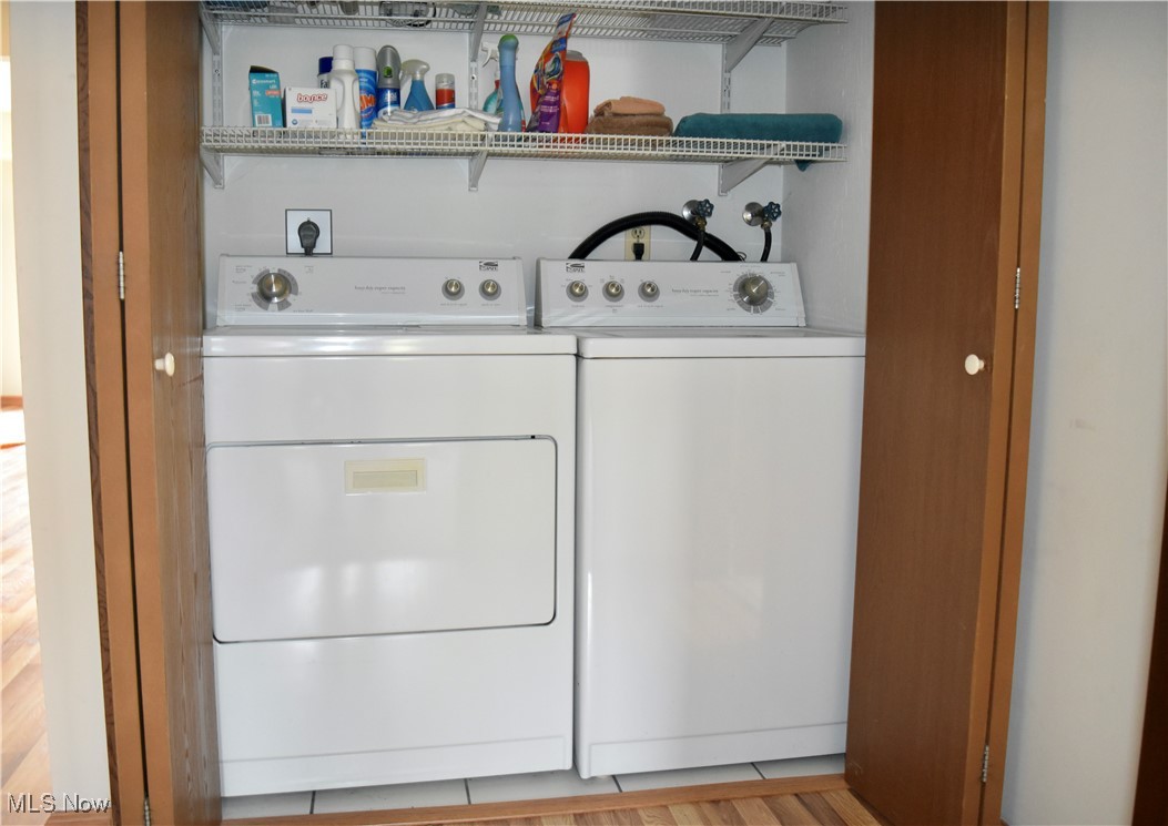 3257 Mayfield Road Cleveland, OH 44118 - Photo 6 of 20 Clothes washing area featuring washer and clothes dryer and laundry area
