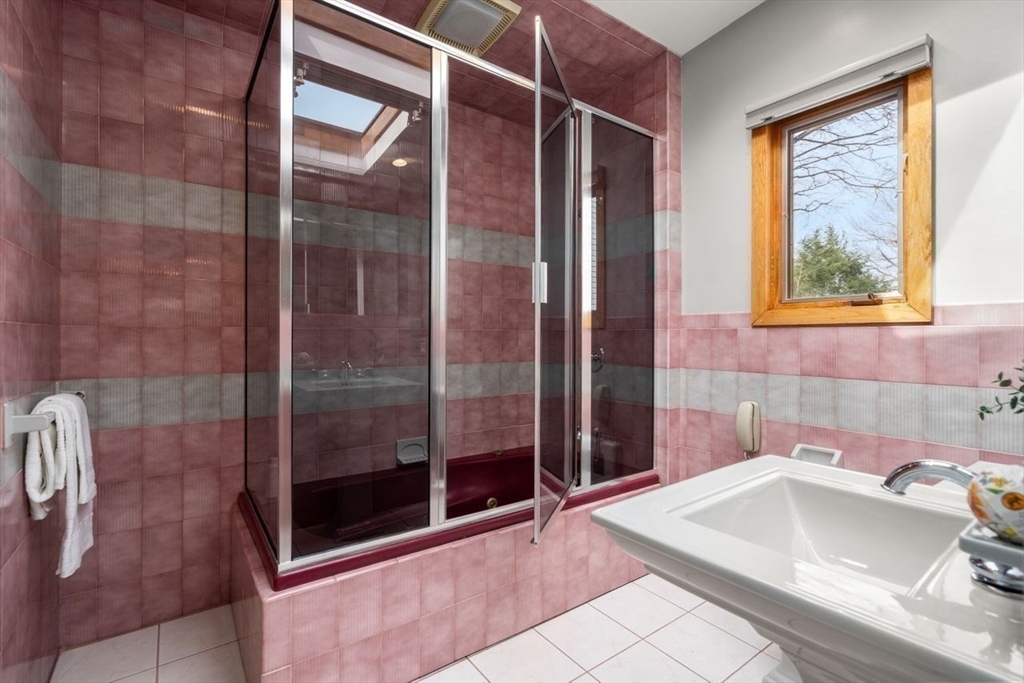38 Horace Road Belmont, MA 02478 - Photo 11 of 19 Gallery Image 11