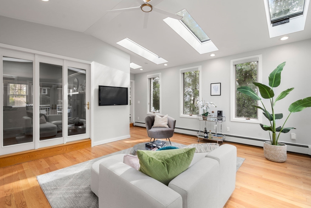38 Horace Road Belmont, MA 02478 - Photo 9 of 19 Gallery Image 9