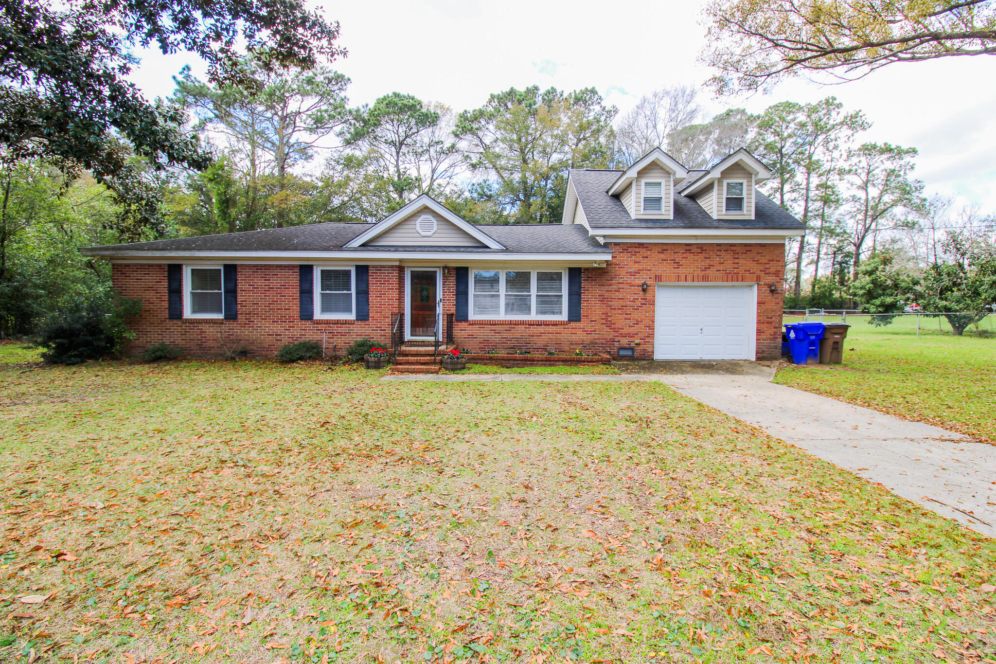 749 Fort Sumter Drive Charleston, SC 29412 - Photo 2 of 22 EB3FACBD-2A56-4161-A158-E13F256866E7