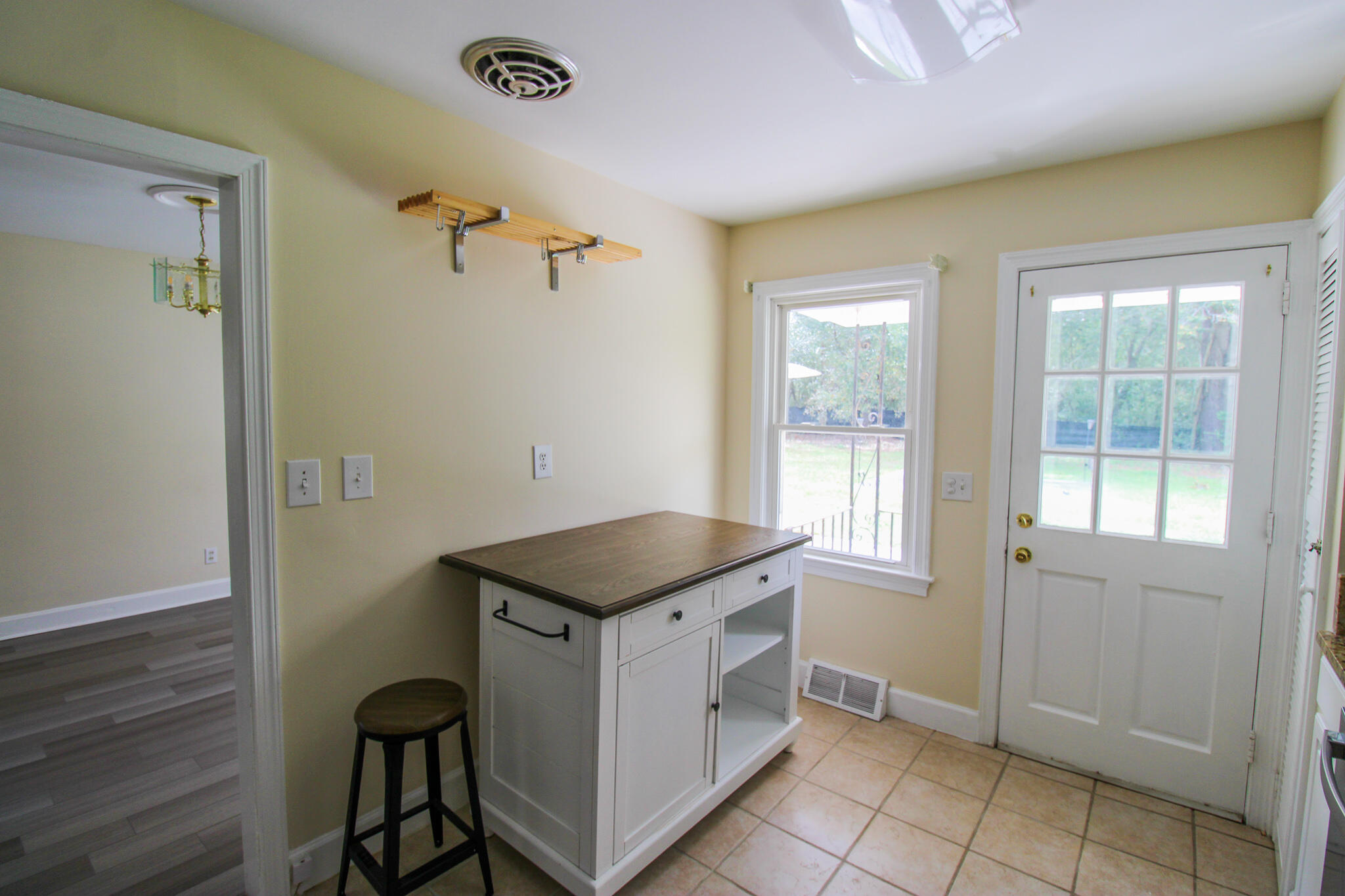 749 Fort Sumter Drive Charleston, SC 29412 - Photo 7 of 22 C01CE769-9733-48CA-8E28-2453CB26BE75