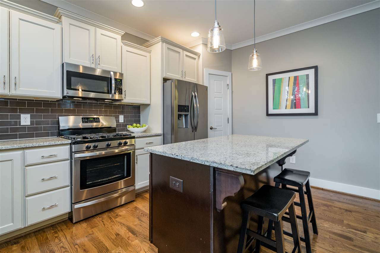 185 Pineland Circle Raleigh, NC 27606 - Photo 17 of 30 Photo 17