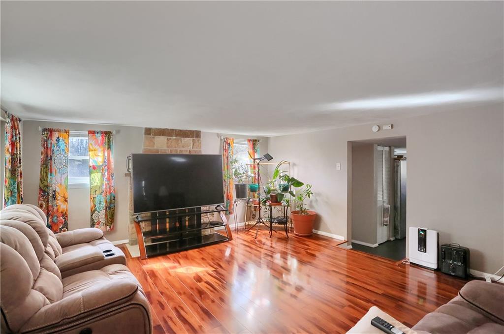 2439 Brandt School Road Wexford, PA 15090 - Photo 3 of 35