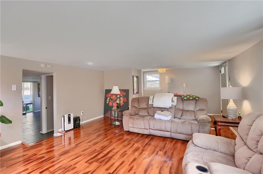 2439 Brandt School Road Wexford, PA 15090 - Photo 4 of 35