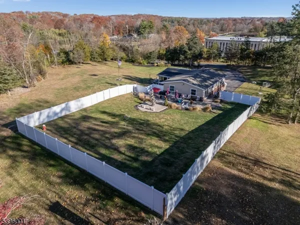 $995,900 | 417 Mountain Road, Lebanon, NJ 08833