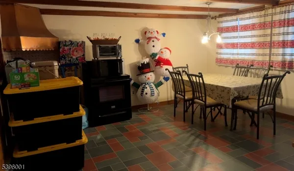 $995,900 | 417 Mountain Road, Lebanon, NJ 08833