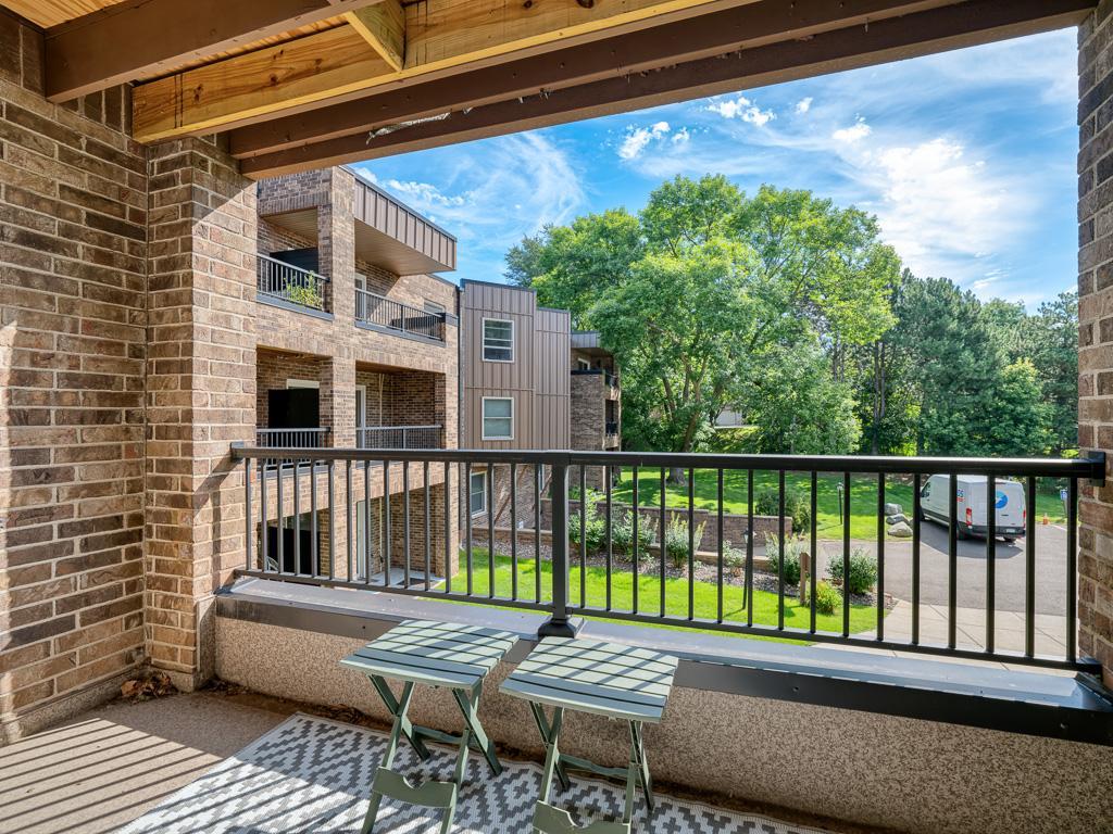2220 Midland Grove Road, Unit 202 Roseville, MN 55113 - Photo 5 of 26