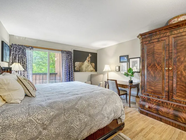 $152,000 | 2220 Midland Grove Road, Unit 202, Roseville, MN 55113