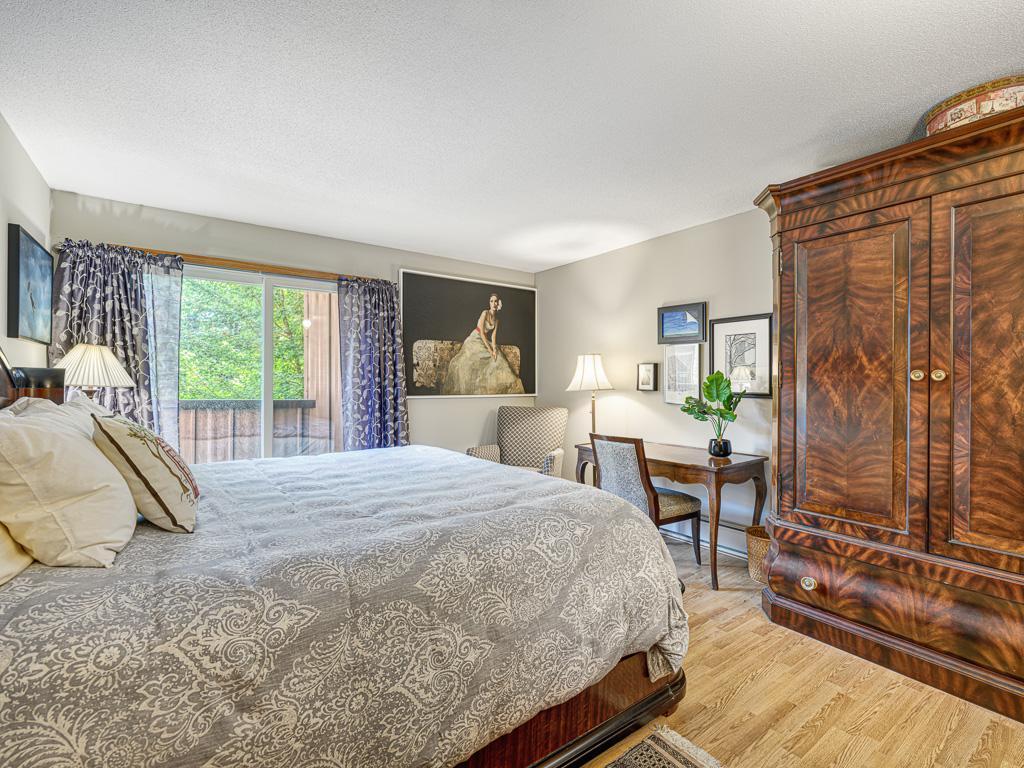 2220 Midland Grove Road, Unit 202 Roseville, MN 55113 - Photo 10 of 26