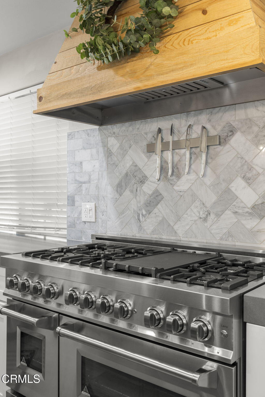 1849 Stow Street Simi Valley, CA 93063 - Photo 10 of 31 Gas Range and Details
