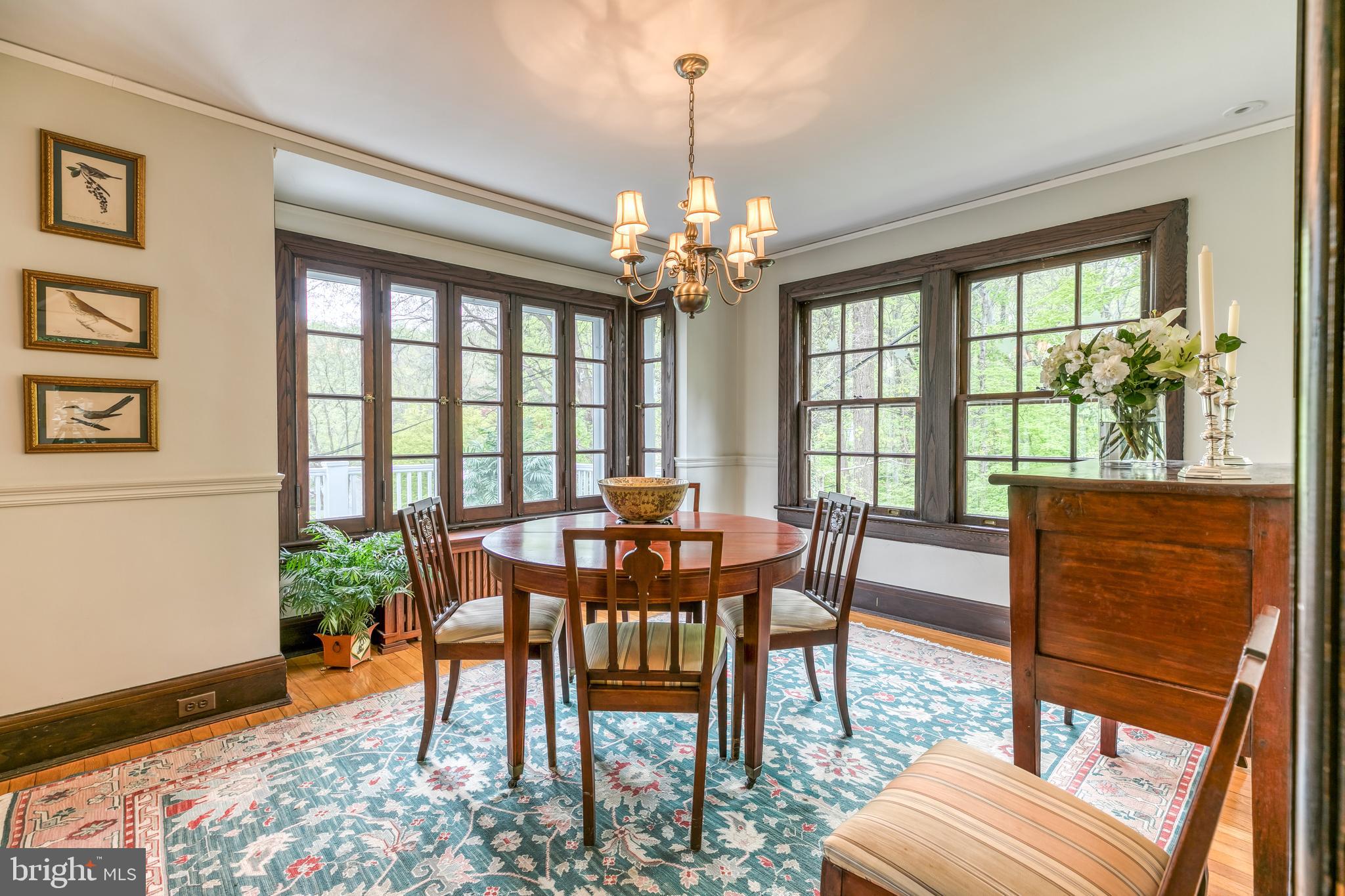 315 Edgevale Road Baltimore, MD 21210 - Photo 11 of 46 Dining Room with bay window