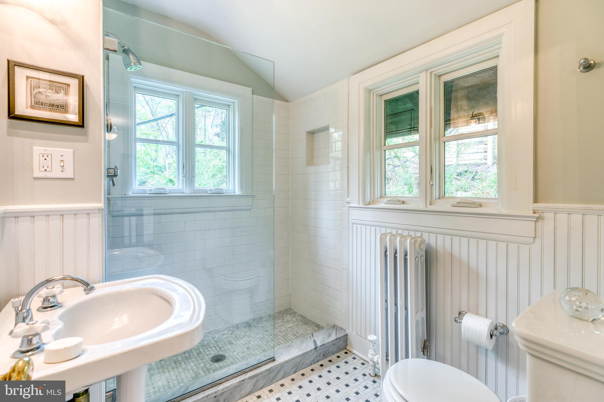 315 Edgevale Road Baltimore, MD 21210 - Photo 28 of 46 Master Bathroom - Carrara marble