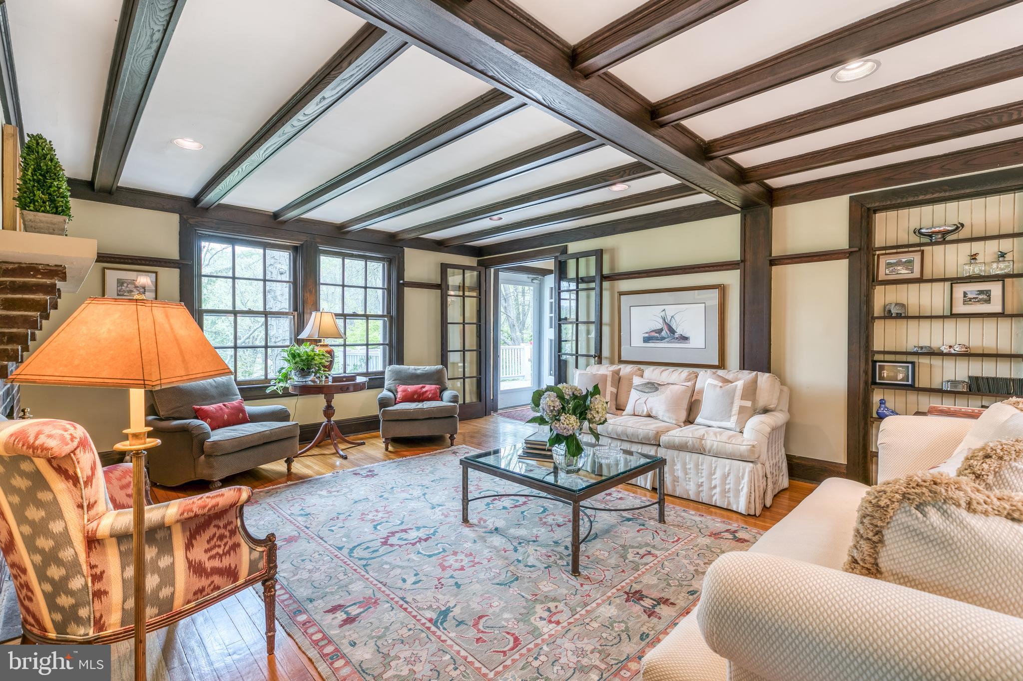 315 Edgevale Road Baltimore, MD 21210 - Photo 8 of 46 Built-ins, display shelves, exposed beam ceiling