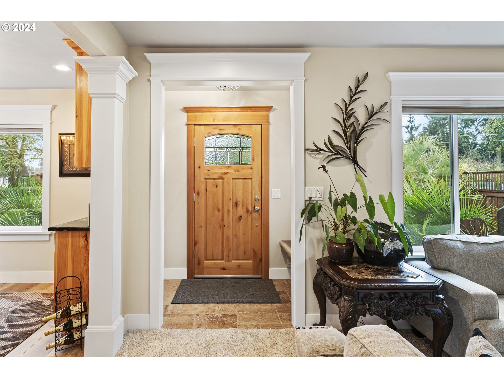 599 River Loop 2 Eugene, OR 97404 - Photo 3 of 25 a living room with furniture and a potted plant