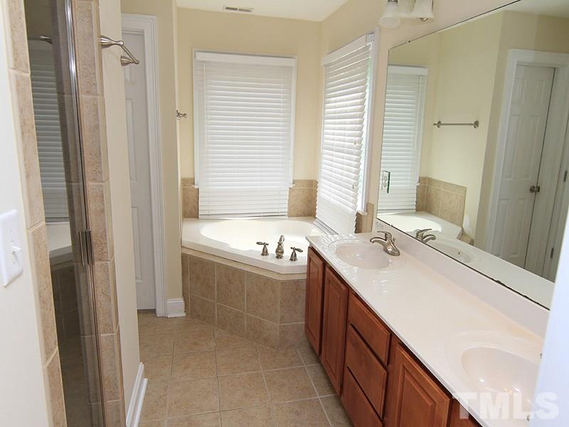 6009 Garrett Road Durham, NC 27707 - Photo 8 of 11 Gallery Image 8