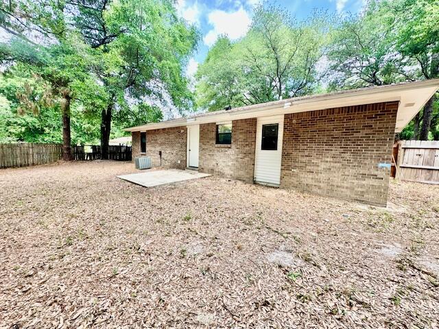 423 John King Road Crestview, FL 32539 - Photo 24 of 28 Back of home