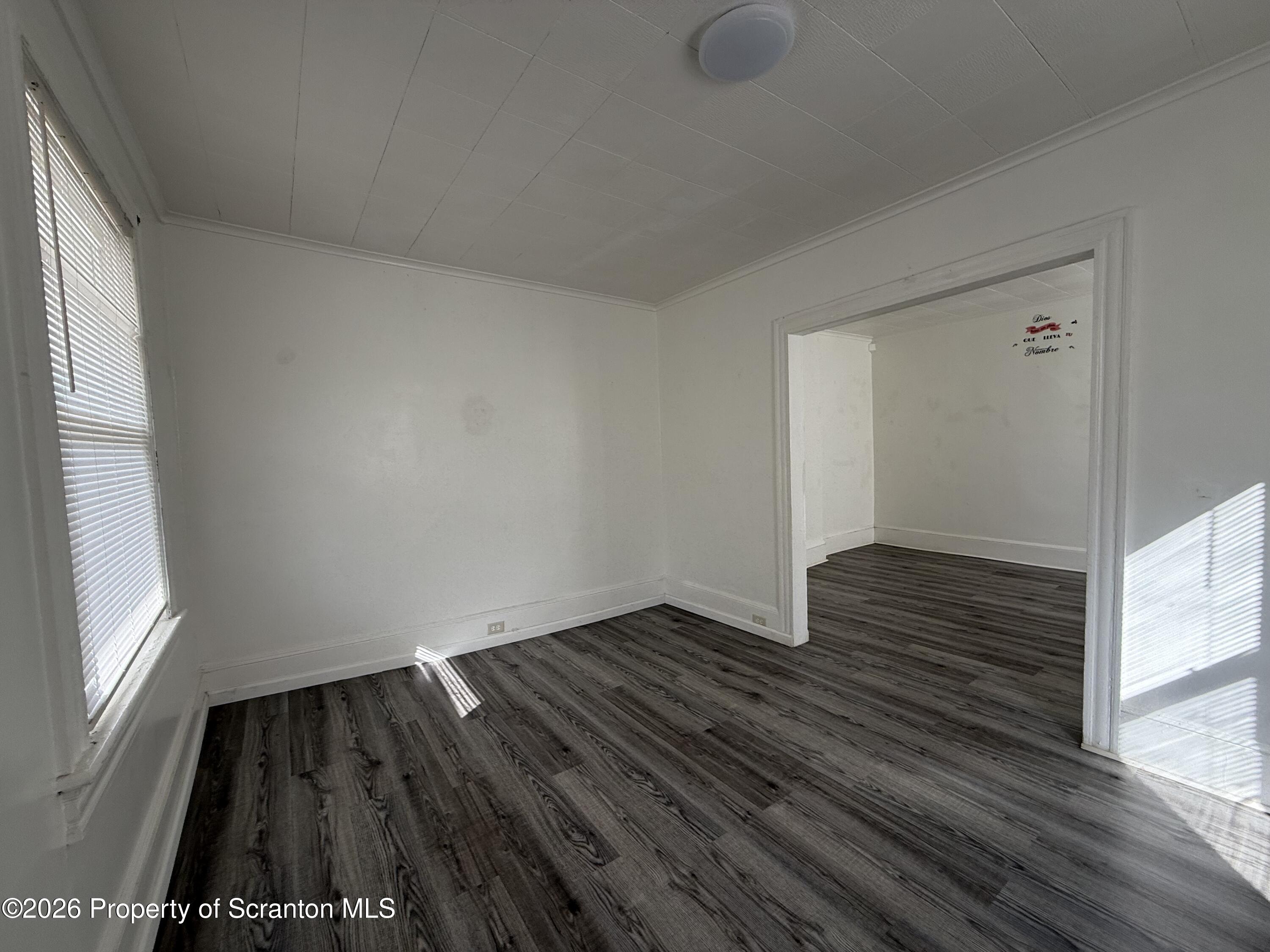 216 14th Avenue, Unit 214 Scranton, PA 18504 - Photo 5 of 22 IMG_1128