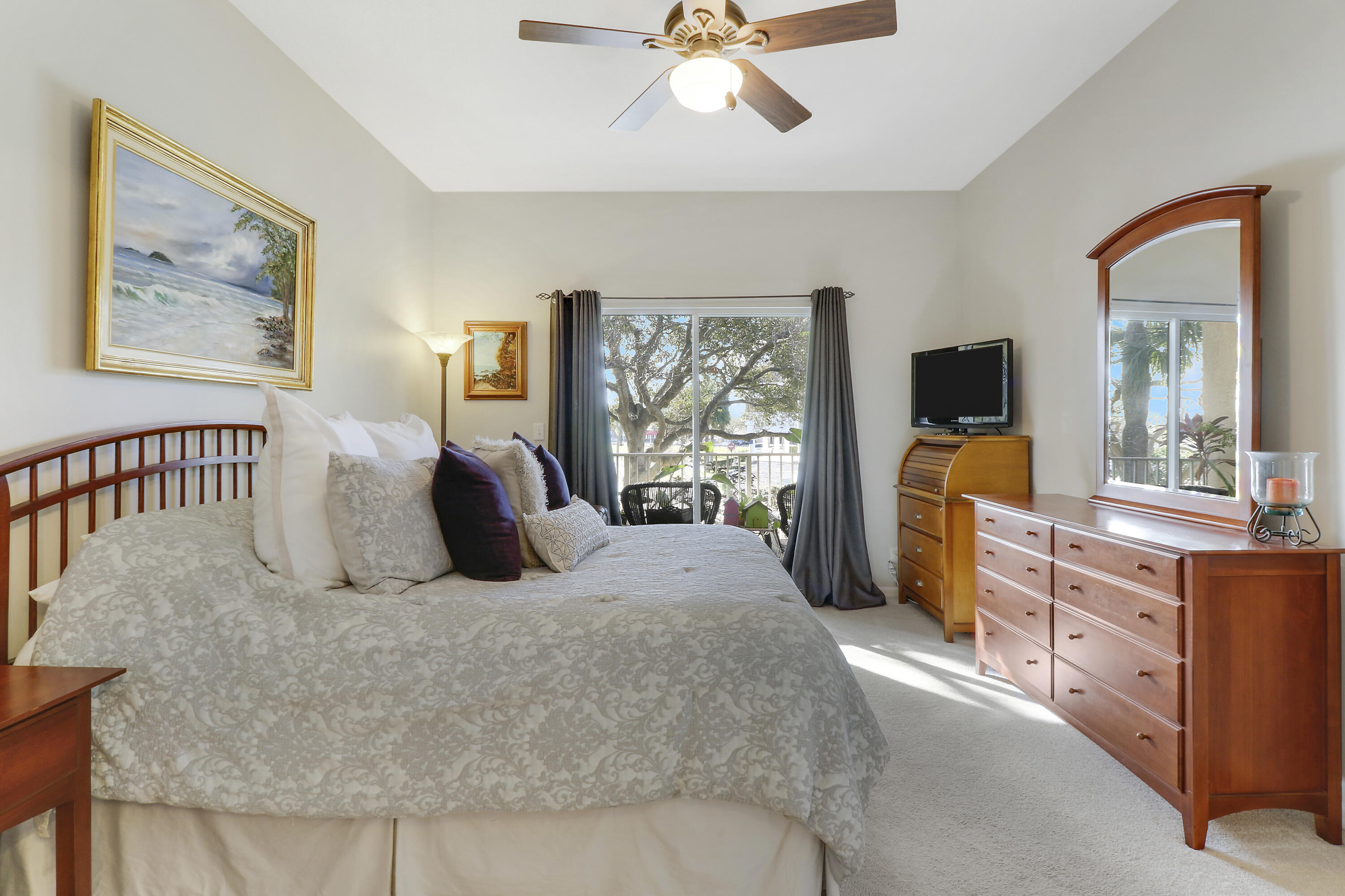 110 Lighthouse Circle, Unit H Tequesta, FL 33469 - Photo 14 of 28 master bedroom